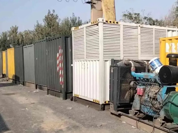 丽江200KW柴油发电机机组每小时油耗是多少？